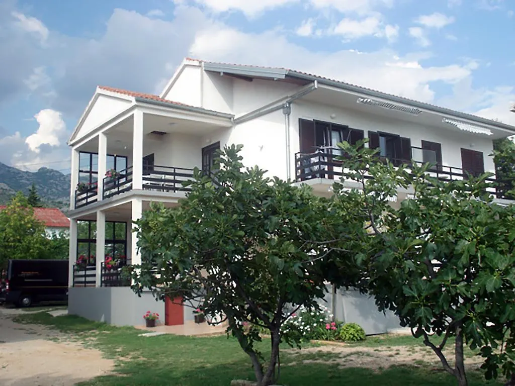 Apartments Jurlina Seline