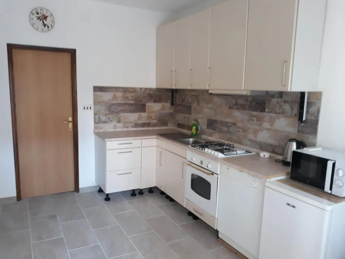 Apartments Jurlina Seline