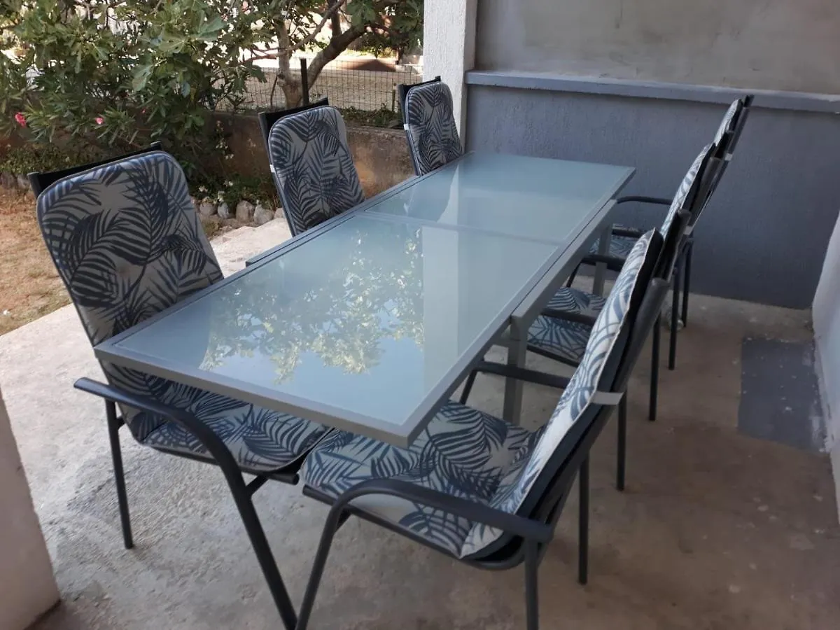 Apartments Jurlina Seline Croatia