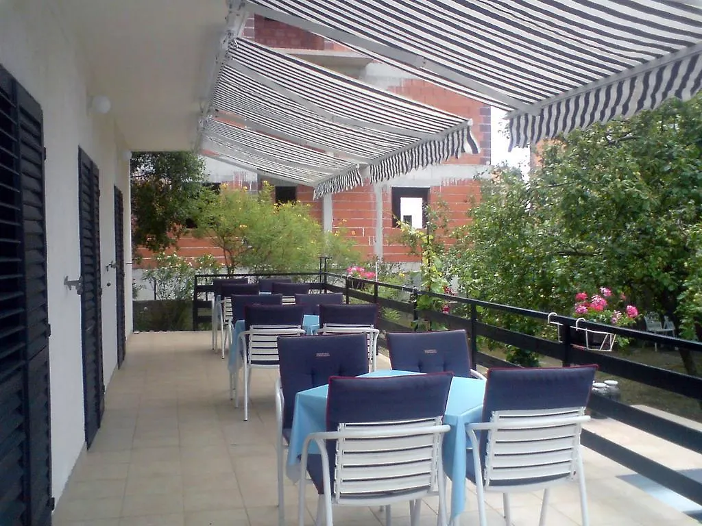 Apartments Jurlina Seline Croatia