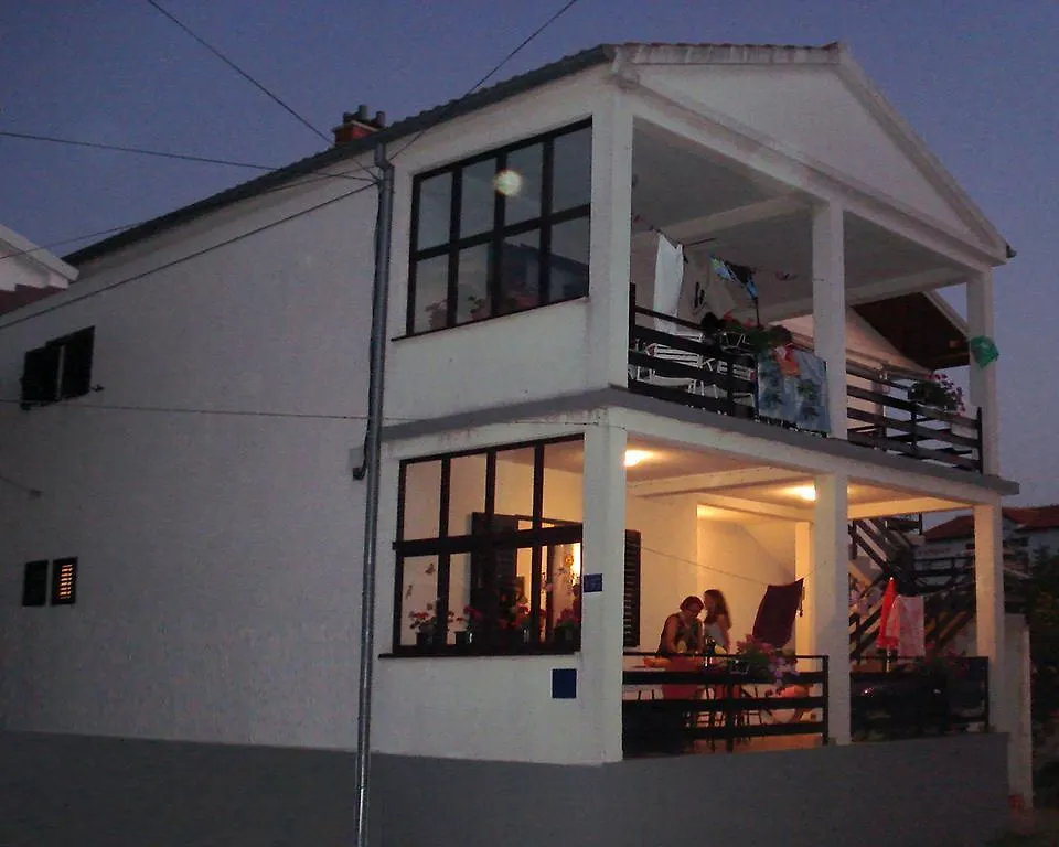 Apartments Jurlina Seline
