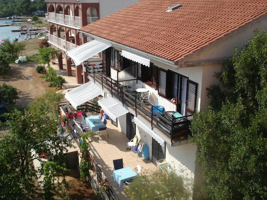 Apartments Jurlina Seline Croatia