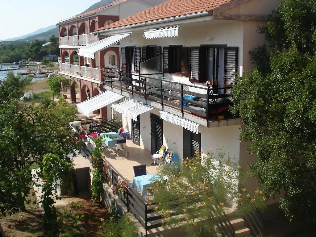Apartments Jurlina Seline Croatia