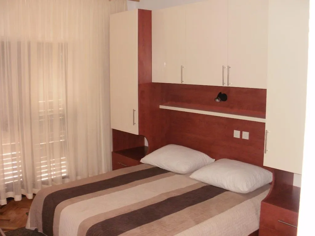 Apartments Jurlina Seline