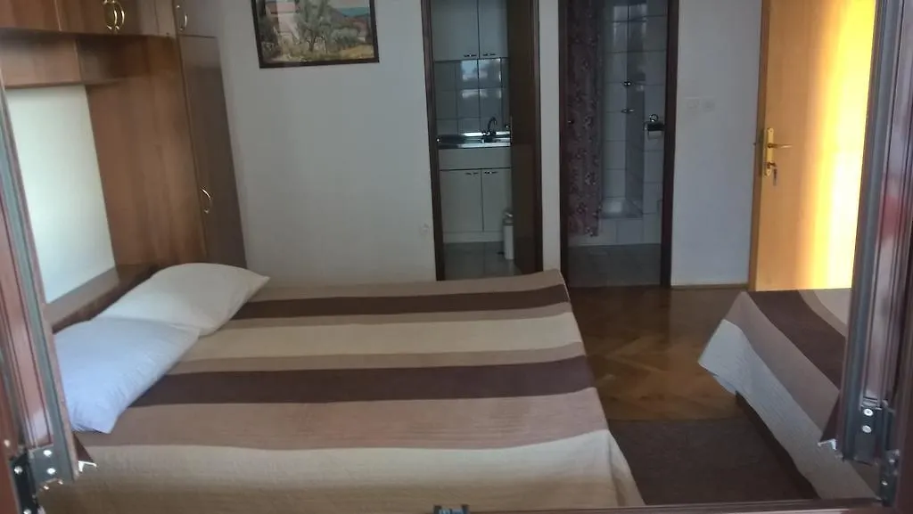 Apartments Jurlina Seline